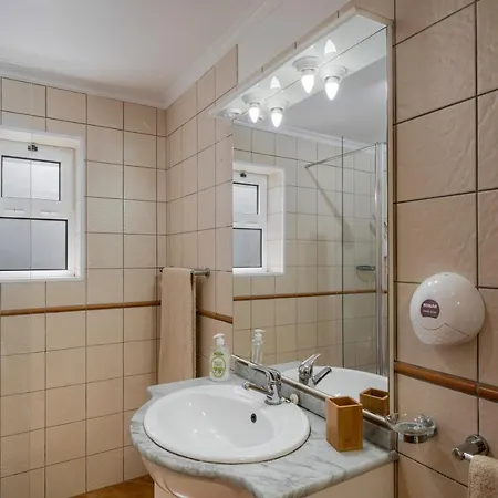 Ourmadeira - Casa Florencas * Calheta (Madeira)